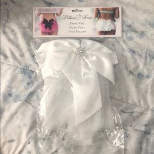 Clip on Fanny/Booty Veil!